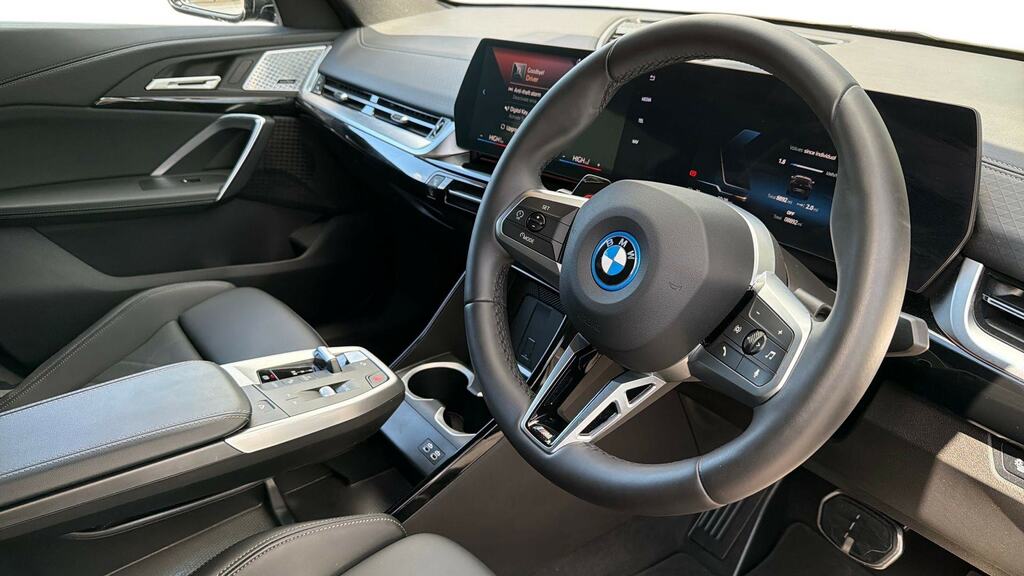 BMW iX2 150Kw Edrive20 M Sport 65Kwh Techpro YA25AFK Black #6