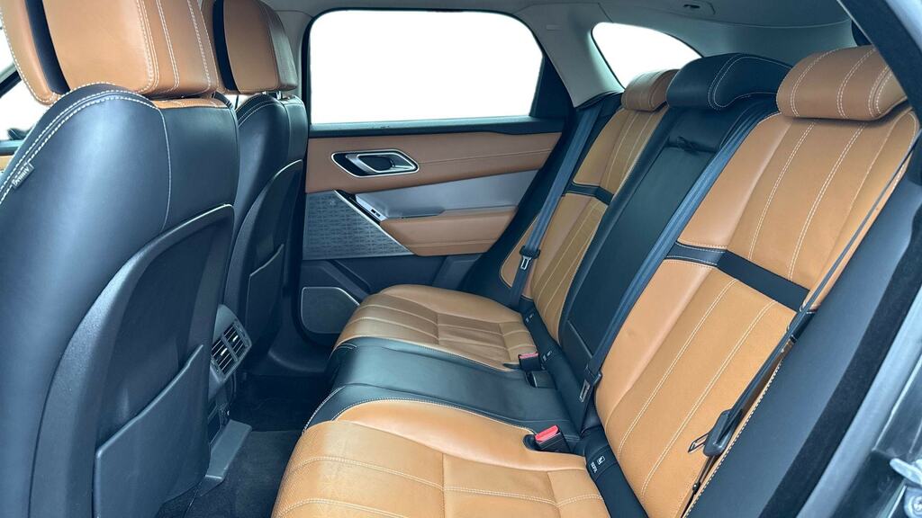 Land Rover Range Rover Velar 2.0 P400e Hse YA21GTU Black #4