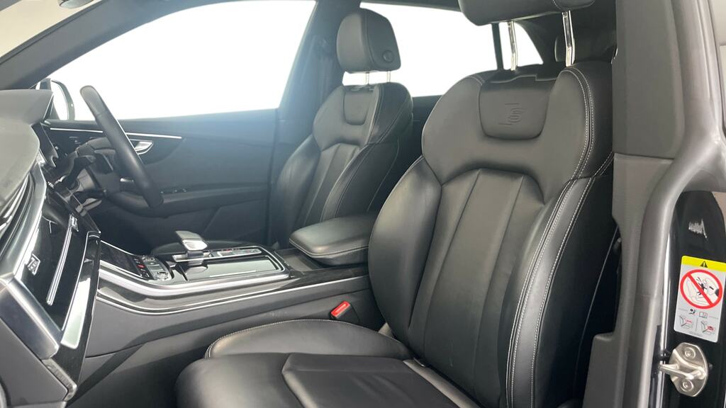 Audi Q8 50 Tdi Quattro Black Edition Tiptronic VN70VMU Black #4