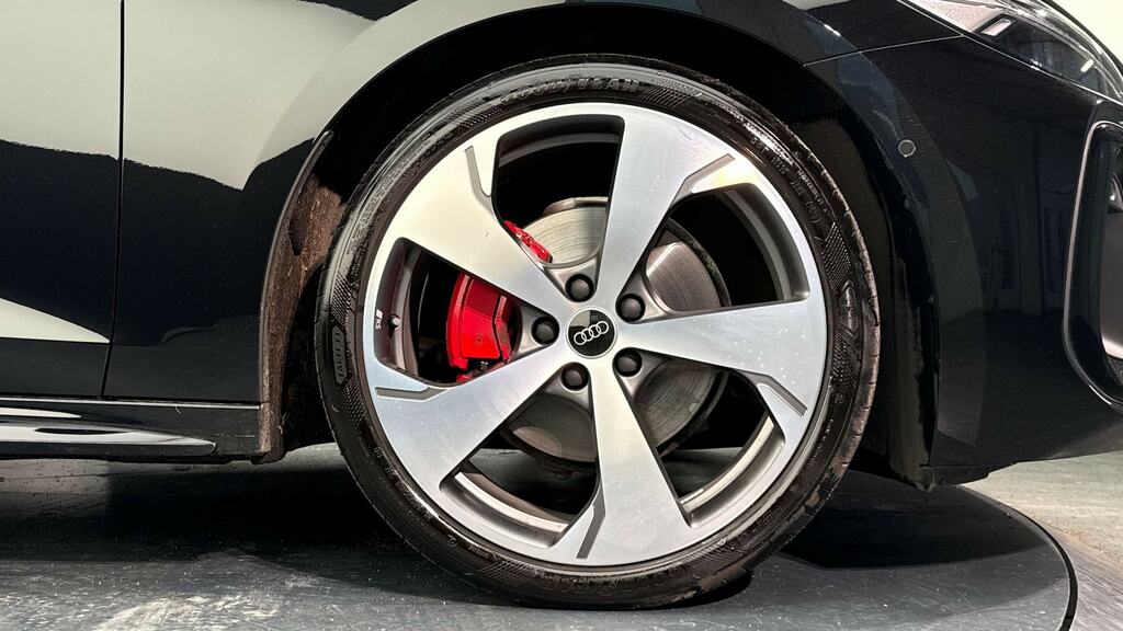 Audi A5 2.0 Tfsi 204 Edition 1 S Tronic YT75XNU Black #5
