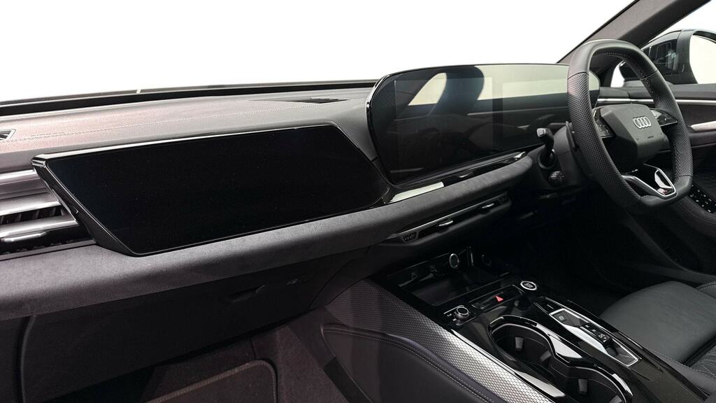 Audi A5 2.0 Tfsi 204 Edition 1 S Tronic YT75XNU Black #2