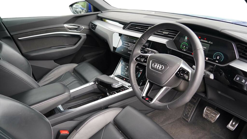 Audi Q8 e tron 250Kw 50 Quattro 95Kwh S Line Blue #6