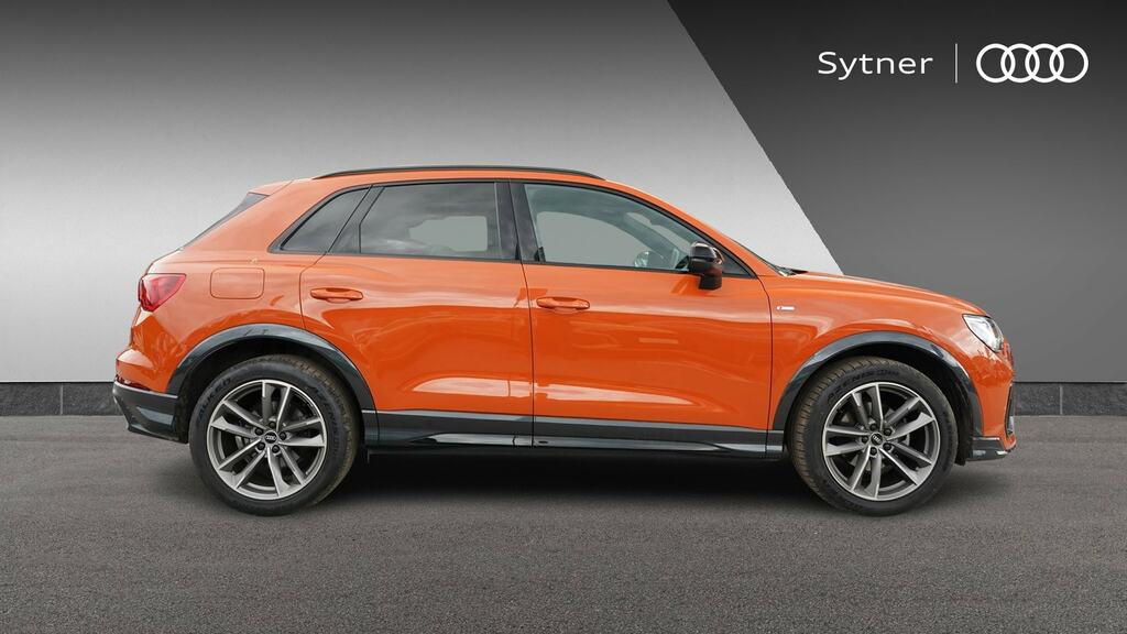 Audi Q3 35 Tfsi Black Edition S Tronic Cs Pack LO71KHG Orange #4