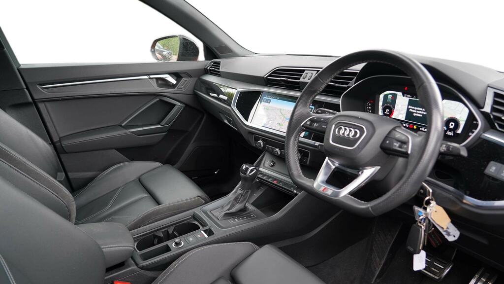 Audi Q3 35 Tfsi Black Edition S Tronic Cs Pack LO71KHG Orange #6