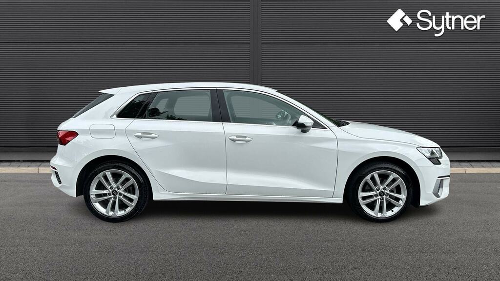 Audi A3 35 Tfsi Sport S Tronic SH73FVC White #4
