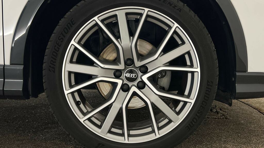 Audi Q3 35 Tfsi Black Edition S Tronic Tech Pack RO74HLA White #5