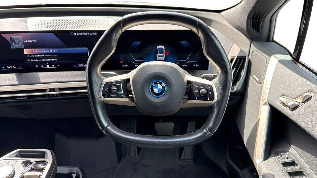 BMW iX 240Kw Xdrive40 M Sport 76.6Kwh YR73PFD White #5