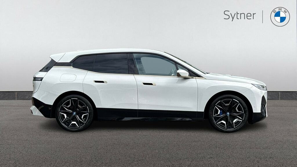 BMW iX 240Kw Xdrive40 M Sport 76.6Kwh YR73PFD White #3