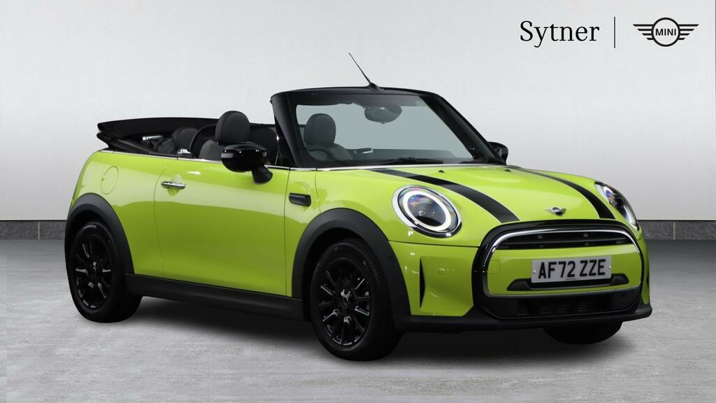 Mini Convertible 1.5 Cooper Classic Premium Plus Yellow