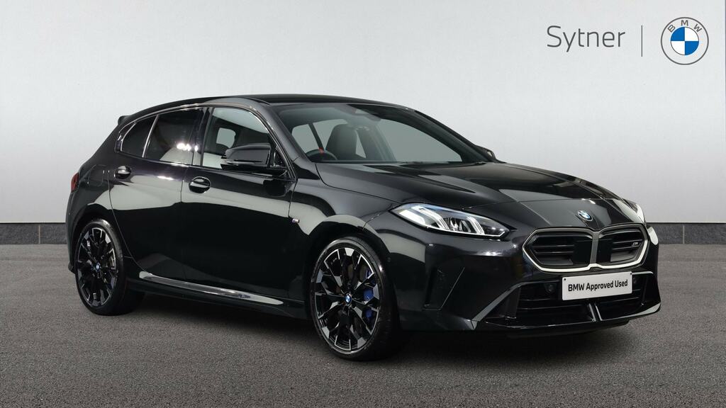 BMW 1 Series M135 Xdrive Step Black