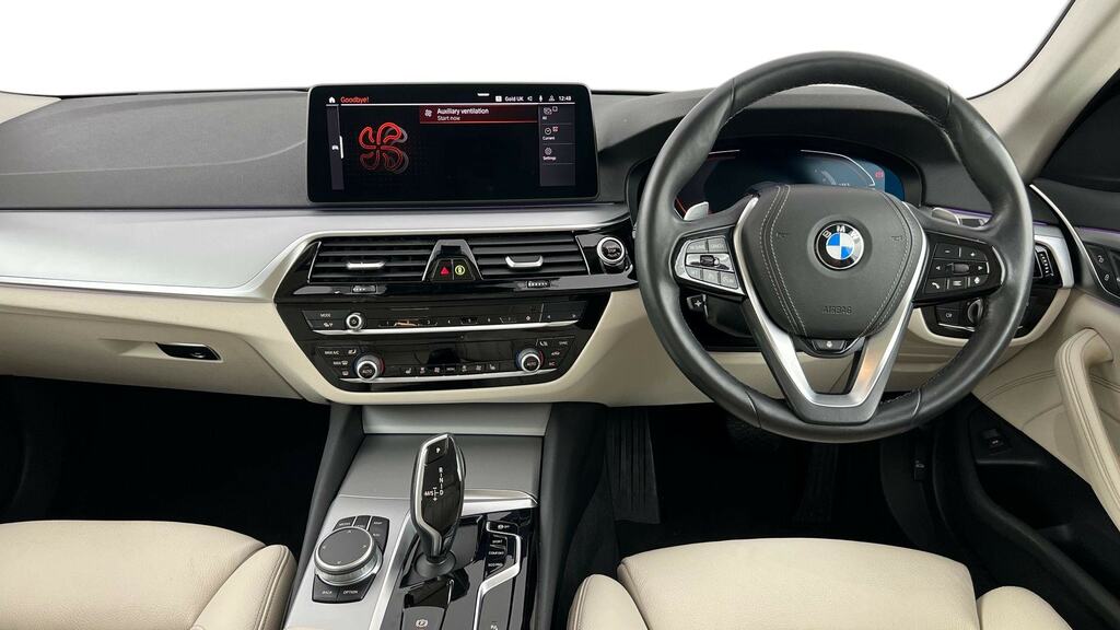 BMW 5 Series 520I Mht Se Step AY71LAA Grey #4