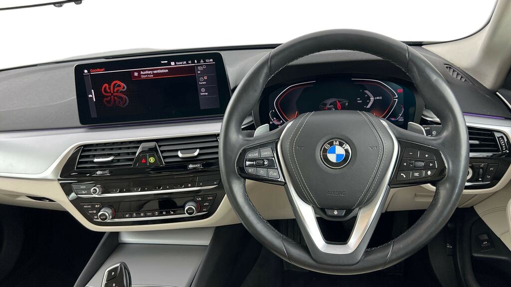 BMW 5 Series 520I Mht Se Step AY71LAA Grey #5