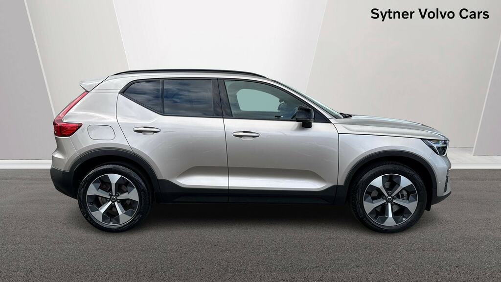 Volvo XC40 2.0 B4p Ultimate Dark DG73ZYV Brown #3
