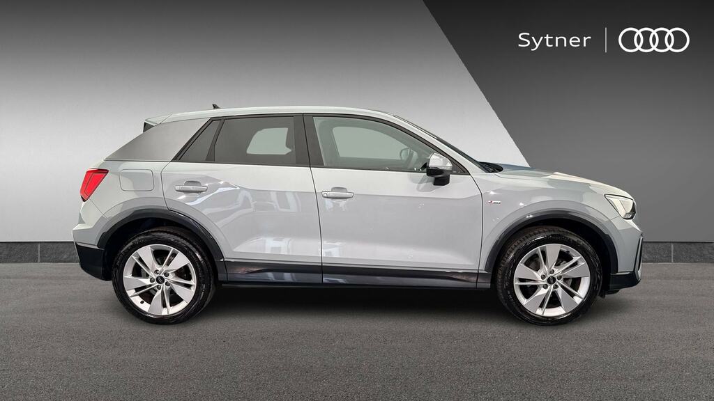 Audi Q2 35 Tfsi S Line S Tronic Tech YJ23SRK Grey #4