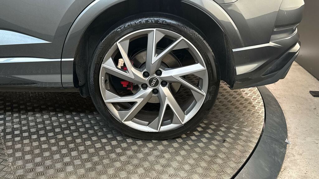 Audi RS Q3 Rs Q3 Tfsi Quattro Vorsprung S Tronic Grey #5