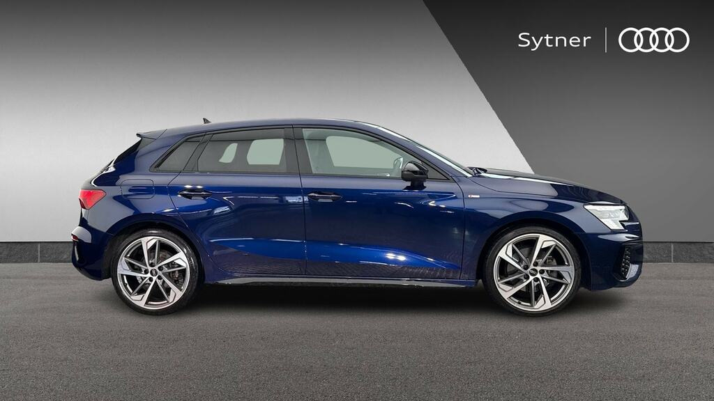 Audi A3 35 Tfsi Edition 1 S Tronic KO23UNF Blue #4