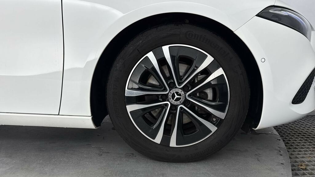 Mercedes-Benz A Class A200 Sport Executive KP75GWK White #5