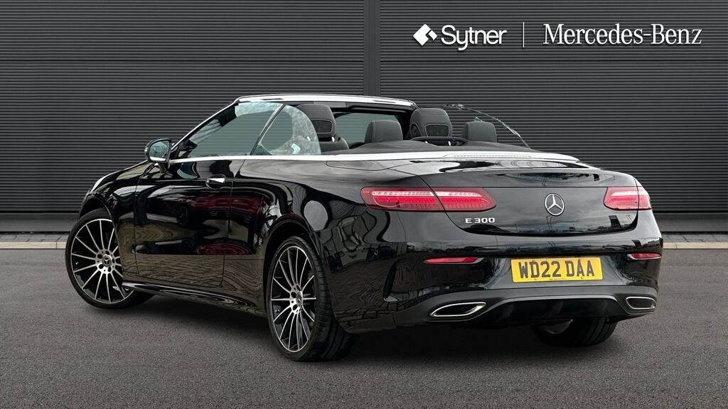 Mercedes-Benz E Class E300 Amg Line Night Ed Premium Plus 9G-tronic Black #3