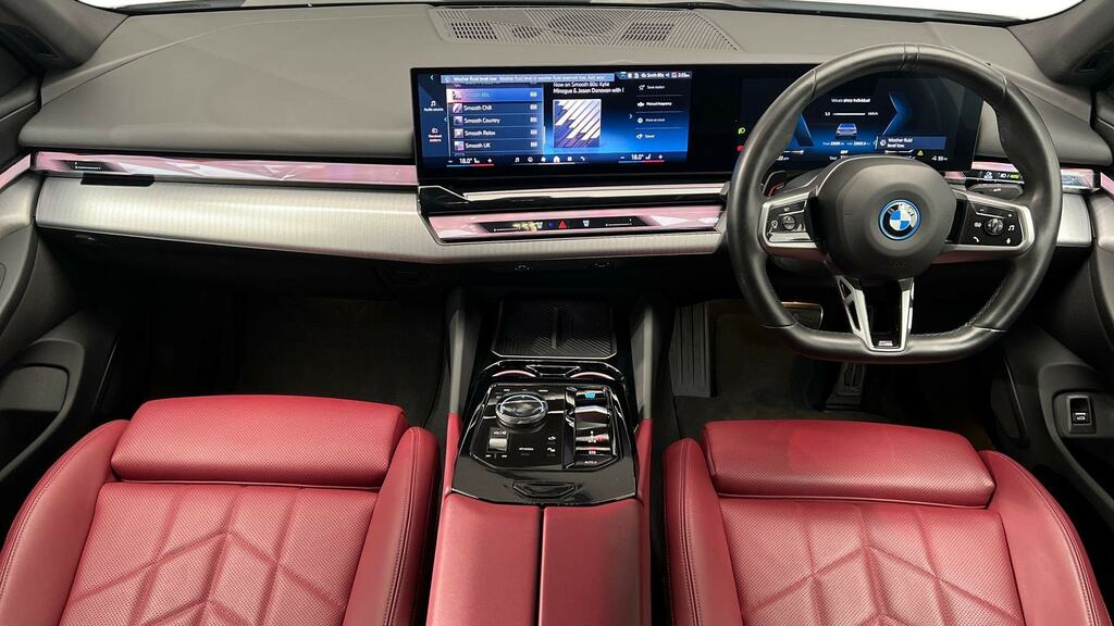 BMW i5 250Kw Edrive40 M Sport Pro 84Kwh Grey #4