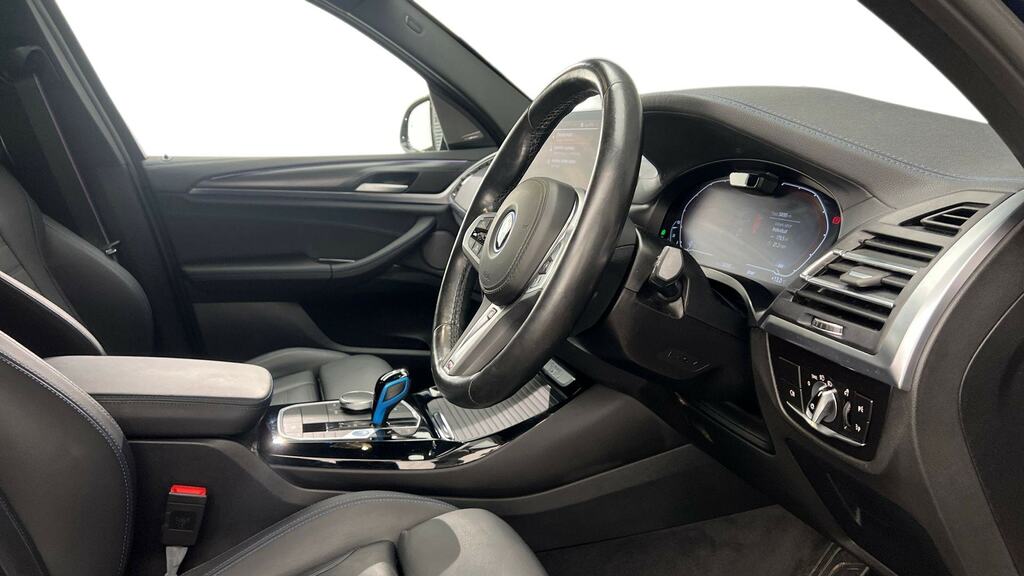 BMW iX3 210Kw M Sport Pro 80Kwh YR22VKG Blue #6