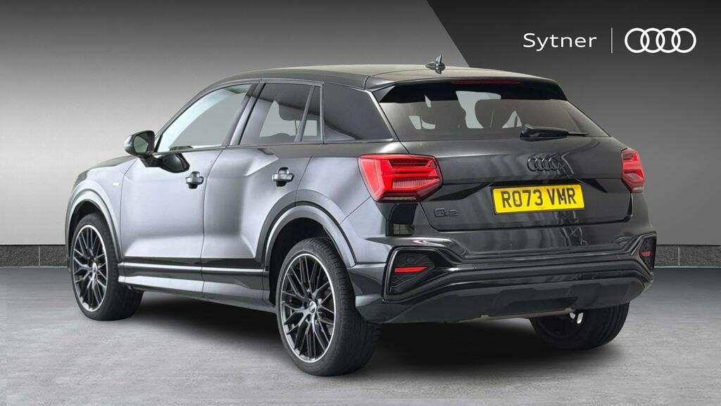 Audi Q2 35 Tfsi Black Edition Tech RO73VMR Black #3