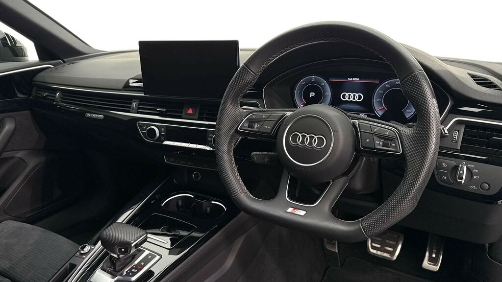 Audi A4 Avant 40 Tdi 204 Quattro Black Edition S Tronic White #6