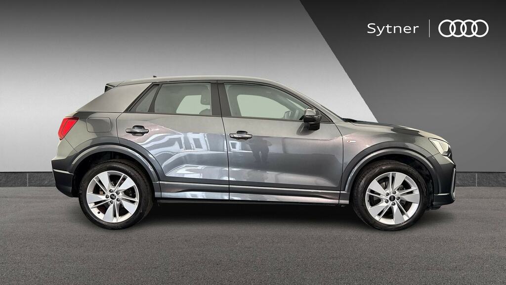 Audi Q2 35 Tfsi S Line S Tronic Cs MJ23FVB Grey #4