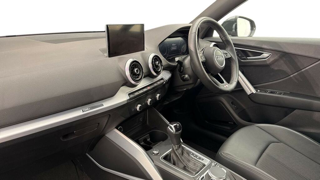 Audi Q2 35 Tfsi S Line S Tronic Cs MJ23FVB Grey #2