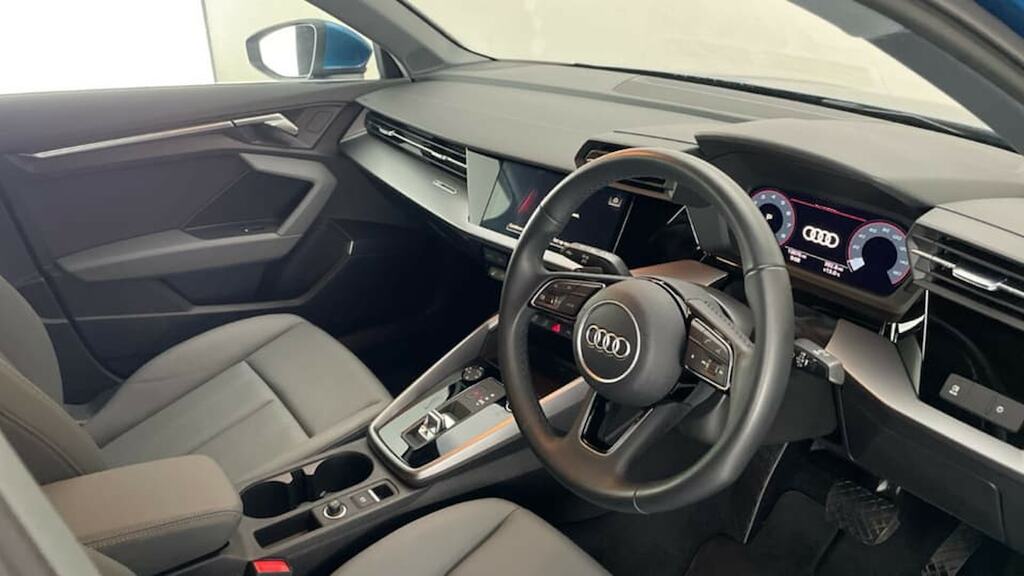 Audi A3 35 Tfsi Sport S Tronic Comfortsound PK23KUD Blue #6