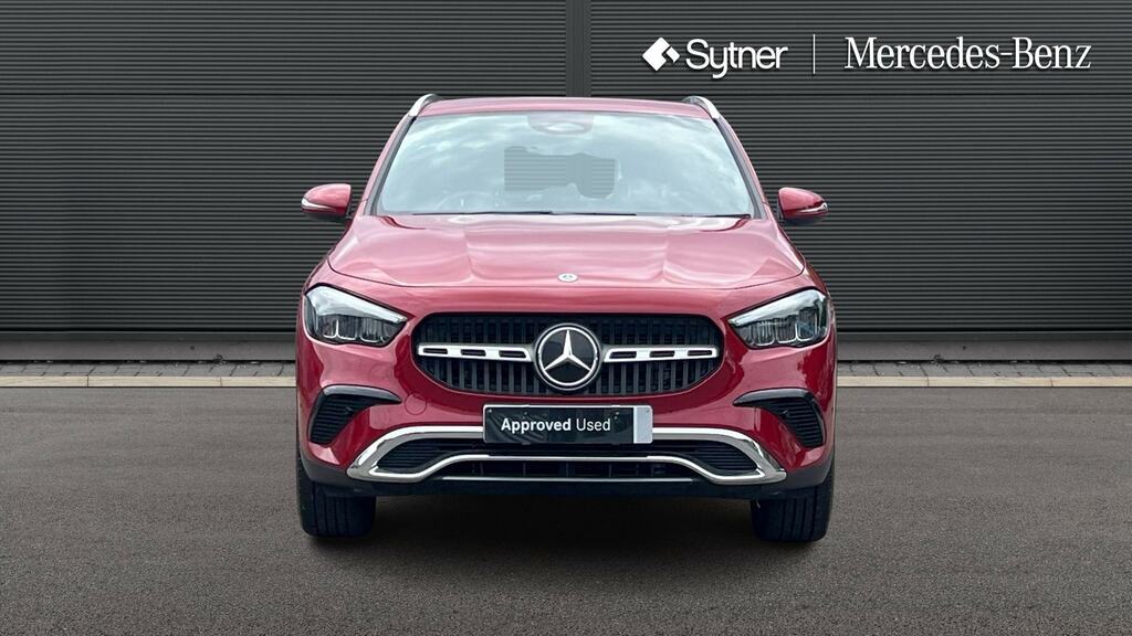 Mercedes-Benz GLA Class Gla 200 Sport Executive Red #6