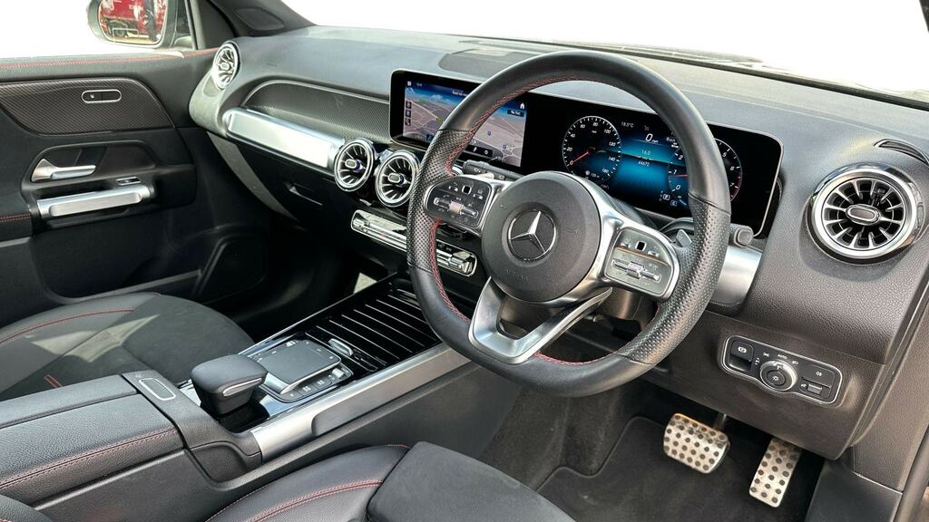 Mercedes-Benz GLB Class Glb 200 Amg Line Premium 7G-tronic WN23GVE Black #3