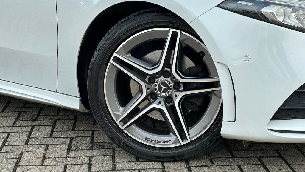 Mercedes-Benz A Class A180d Amg Line Premium NU69NWC White #5