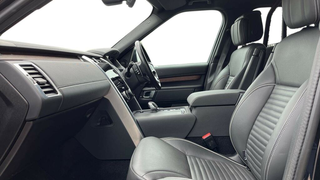 Land Rover Discovery 3.0 D300 Dynamic Hse Commercial WO23UOR Black #3