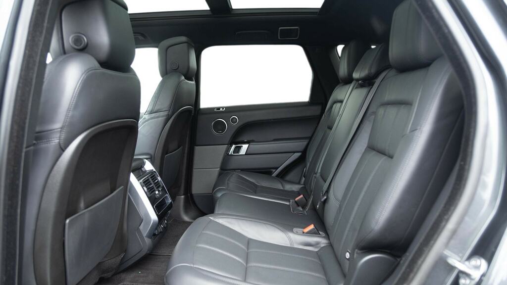Land Rover Range Rover Sport 3.0 D300 Hse Dynamic Black PL70PSY Grey #4