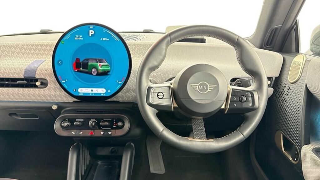 Mini Hatch 160Kw Se Exclusive Level 3 54Kwh YA74SFE Green #5