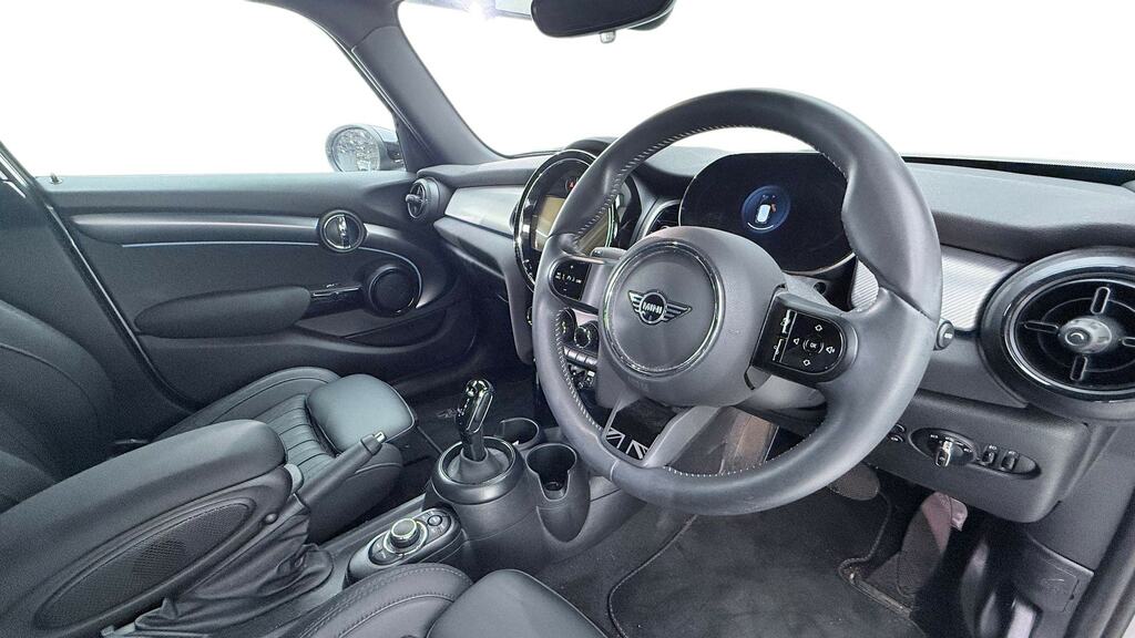 Mini Hatch 1.5 Cooper Exclusive Premium YO23RNZ Silver #6