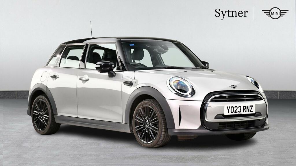 Mini Hatch 1.5 Cooper Exclusive Premium Silver