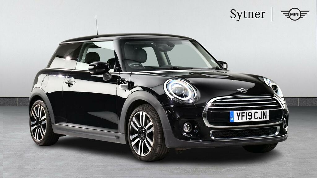 Mini Hatch 1.5 Cooper Exclusive II Comfortnav Pck Black