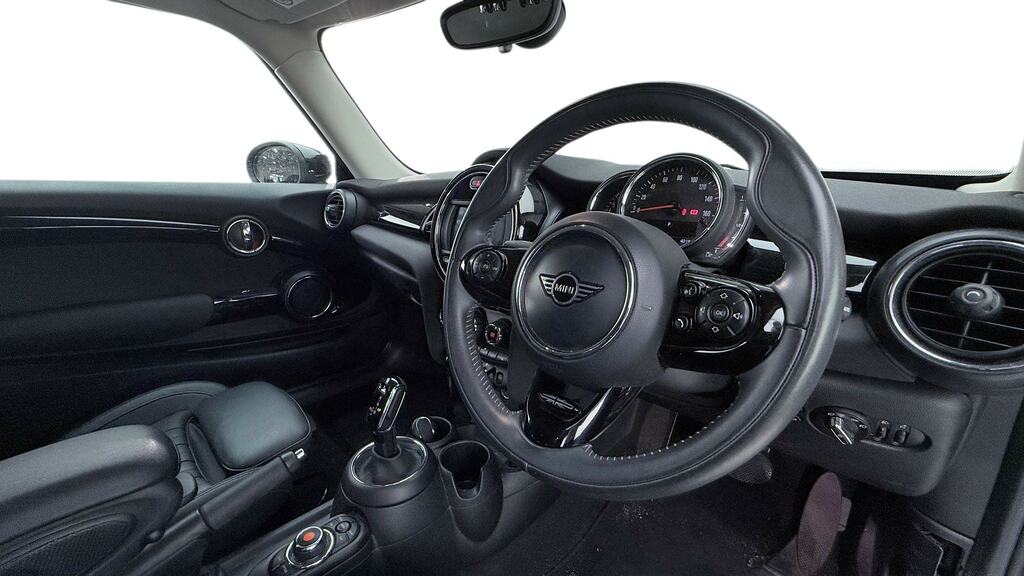 Mini Hatch 1.5 Cooper Exclusive II Comfortnav Pck YF19CJN Black #6