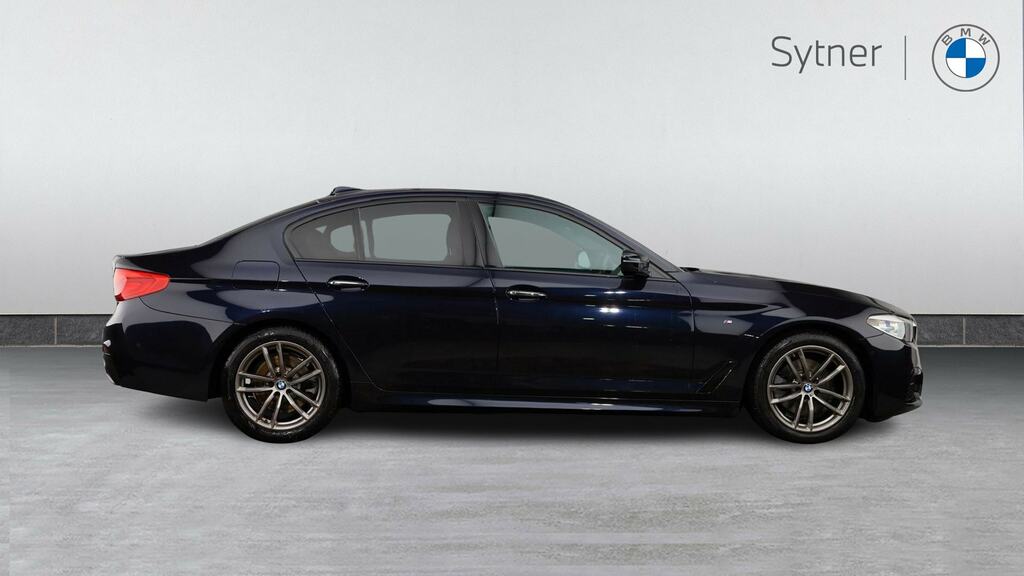 BMW 5 Series 520D M Sport VN18JWW Black #3