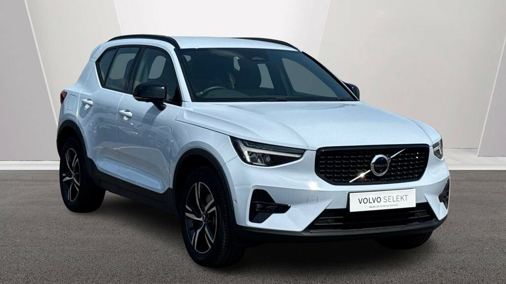 Volvo XC40 2.0 B3p Plus Dark Blue