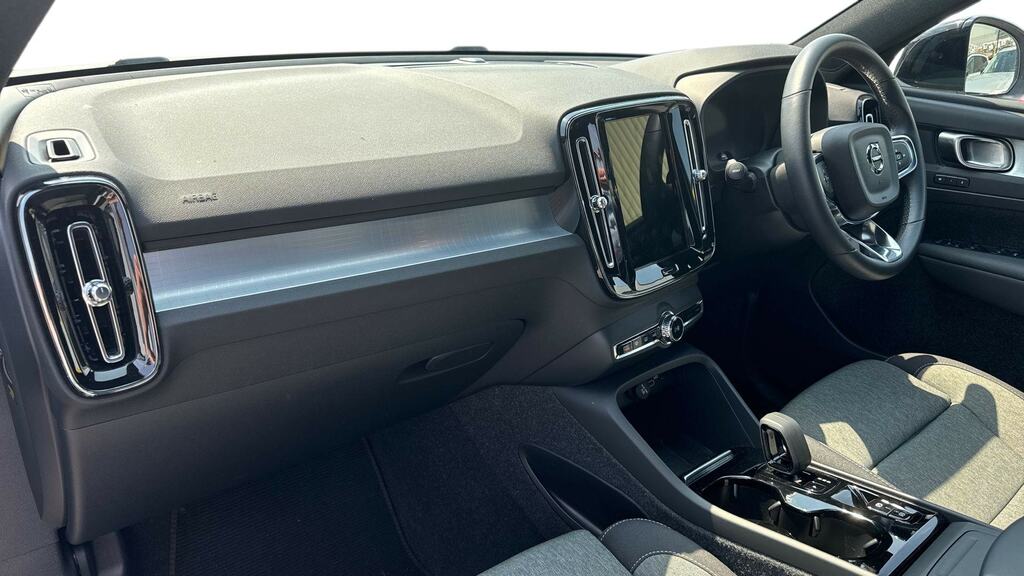 Volvo XC40 2.0 B3p Plus Dark MD24DSE Blue #4