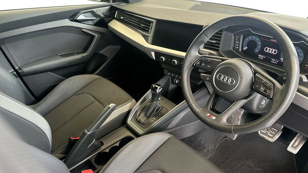 Audi A1 30 Tfsi S Line S Tronic YE19ZZN Grey #6