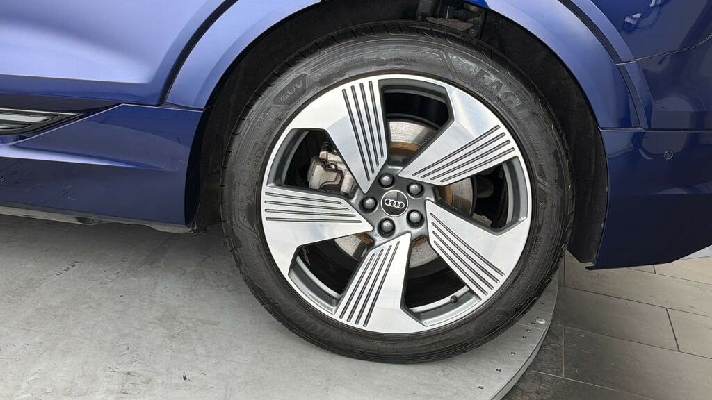 Audi E-tron 230Kw 50 Quattro 71Kwh S Line RO72LNM Blue #5