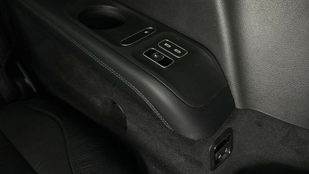 Mercedes-Benz  Cla 250E Amg Line Executive Tip Black #24