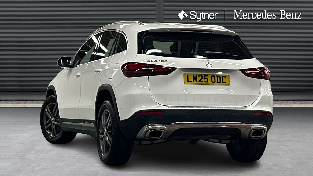 Mercedes-Benz GLA Class Gla 180 Sport Edition LM25ODC White #2