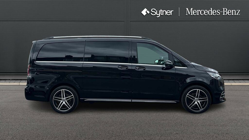 Mercedes-Benz V Class V300 D Premium Amg Line 9G-tronic Long Black #4