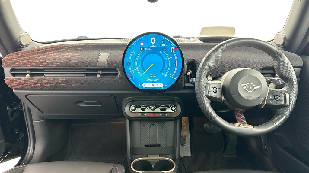 Mini Hatch 1.5 C Sport Level 2 YE74OVD Black #4