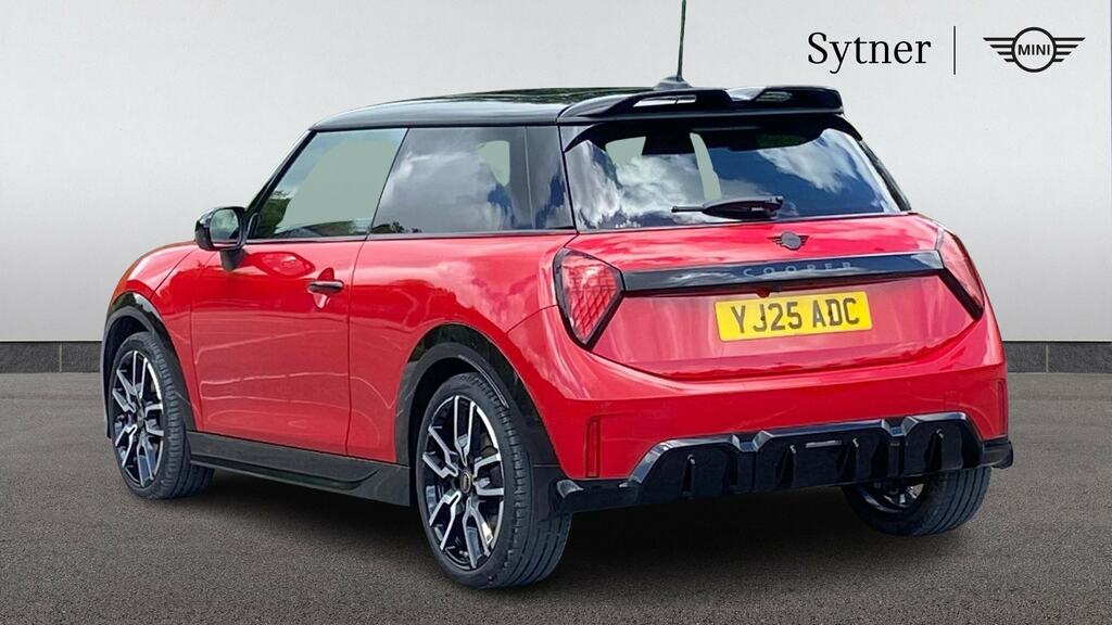 Mini Hatch 1.5 C Sport Level 3 YJ25ADC Red #2