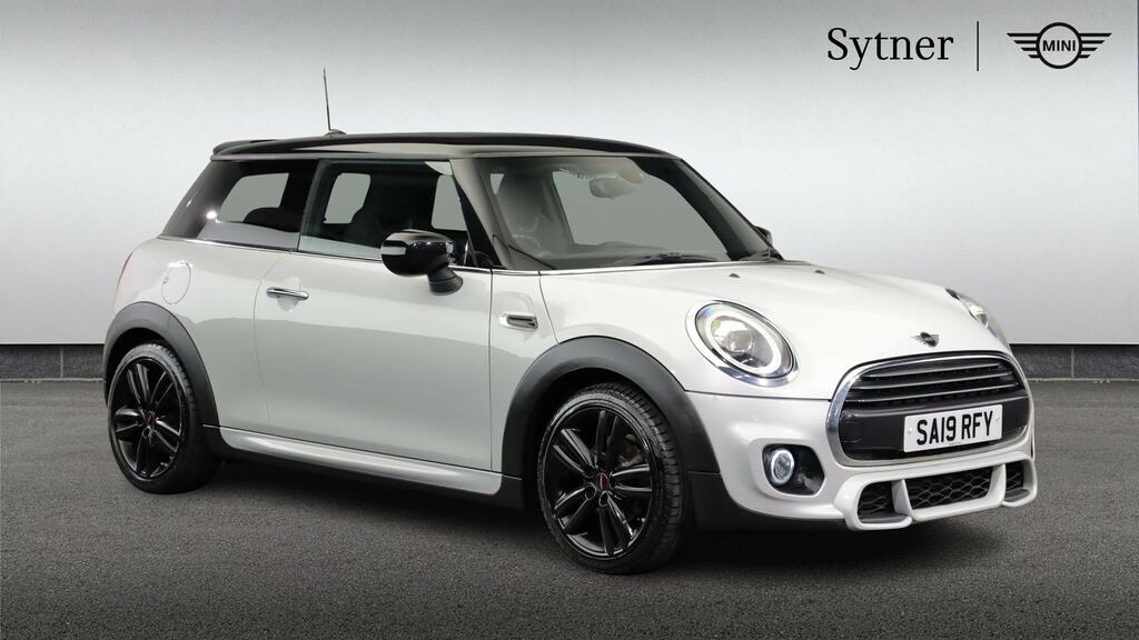 Mini Hatch 1.5 Cooper Sport II White